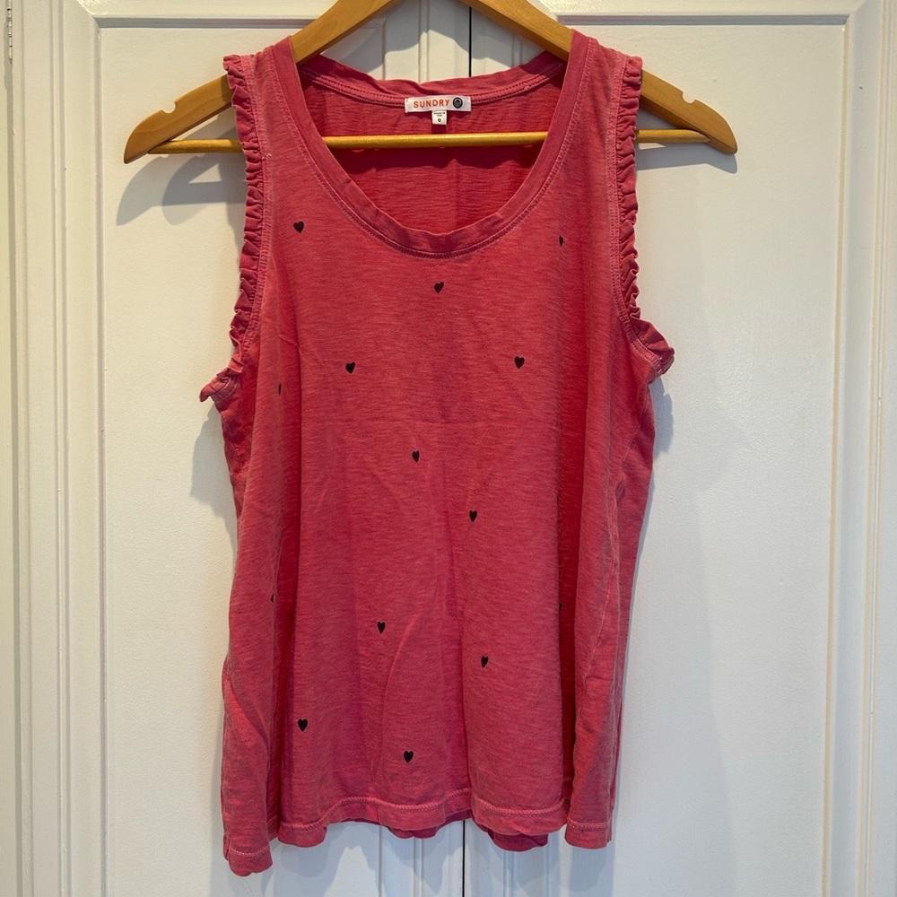 Sundry SUPER SOFT dark pink & navy heart tank top with ruffle sleeves. Size 0
